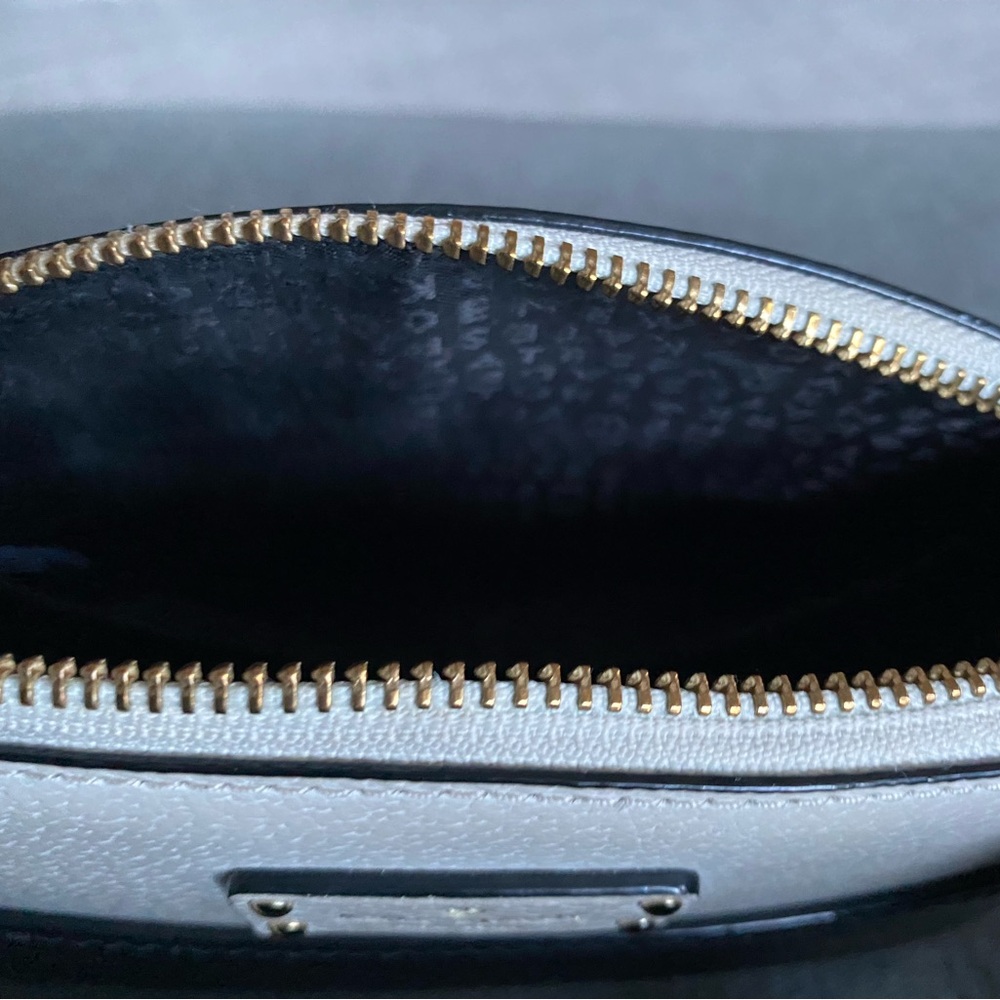 Kate Spade - Picture 3 of 7